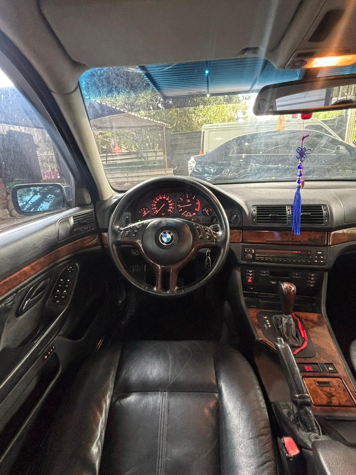 BMW Serie 5 foto 9