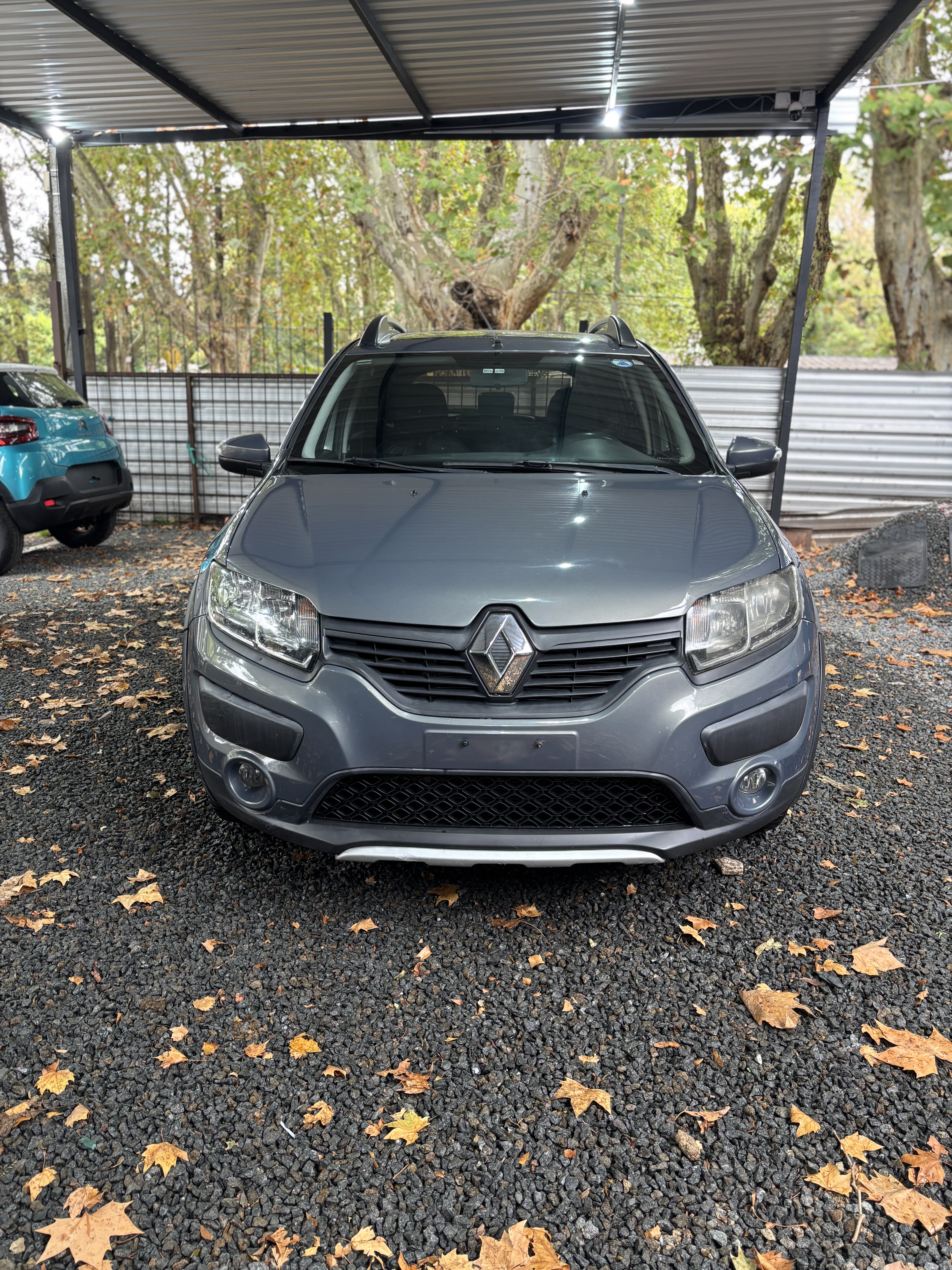 Renault Sandero foto 2