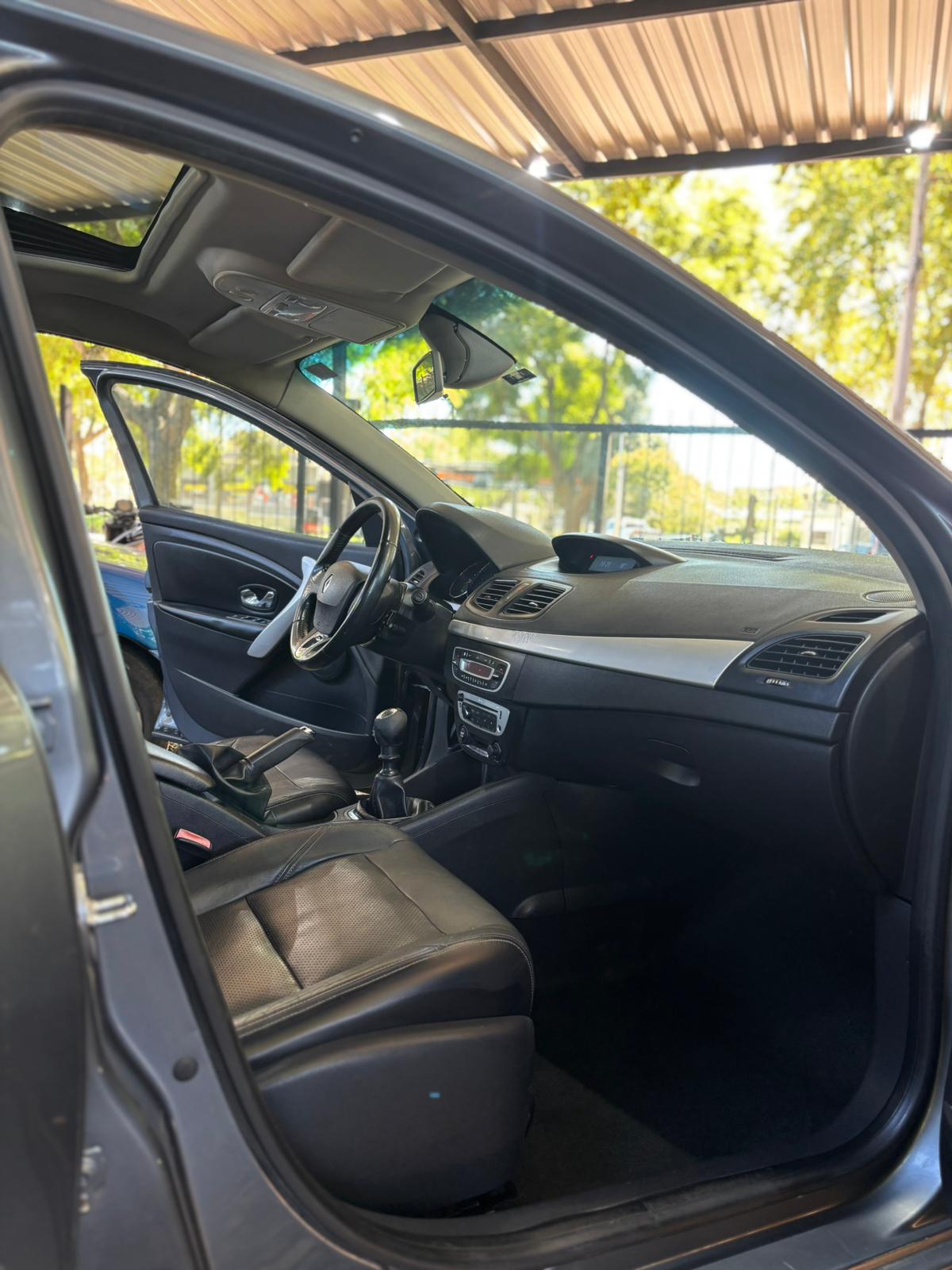 Renault Fluence foto 7