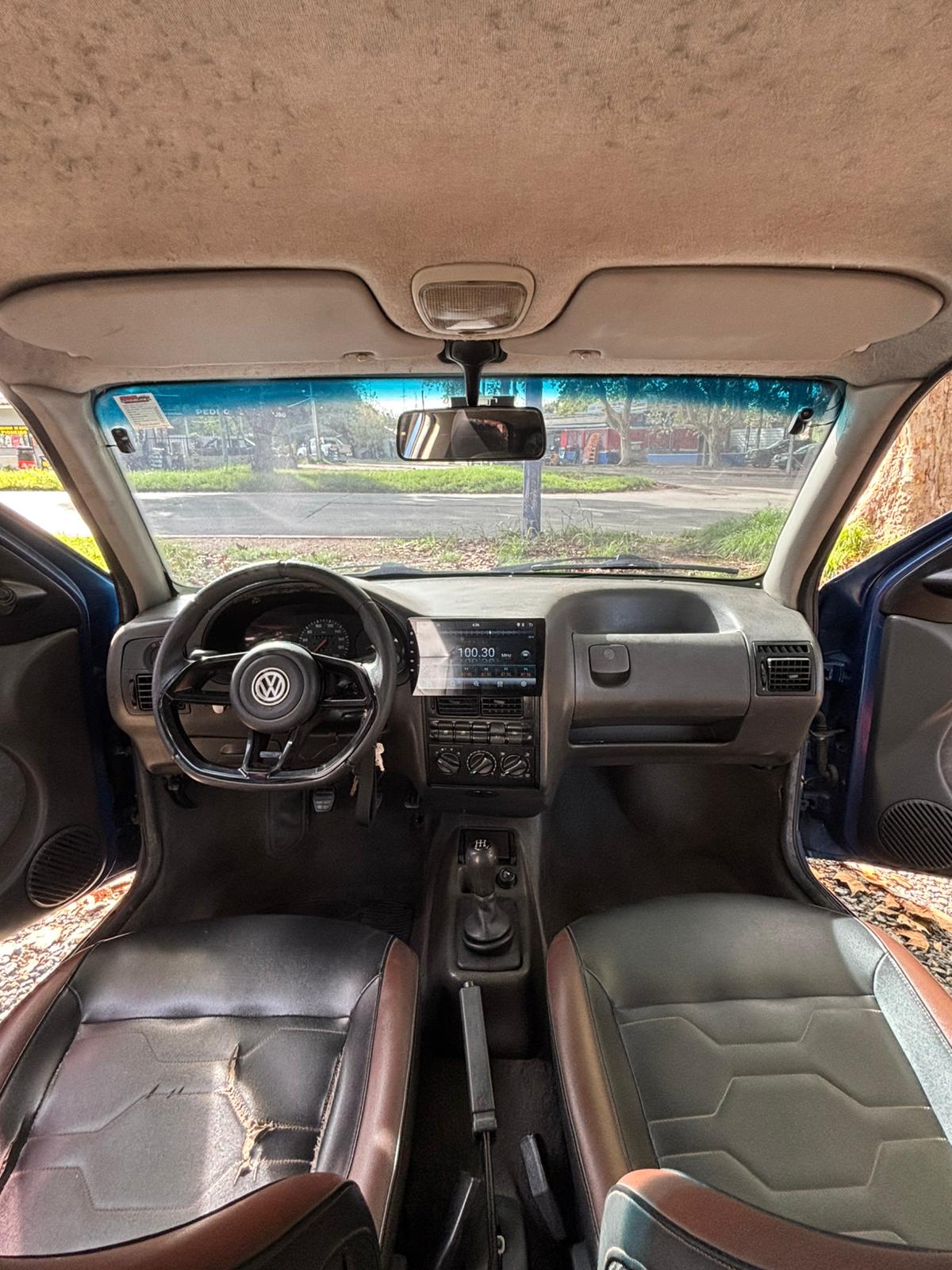 Volkswagen Gol foto 8
