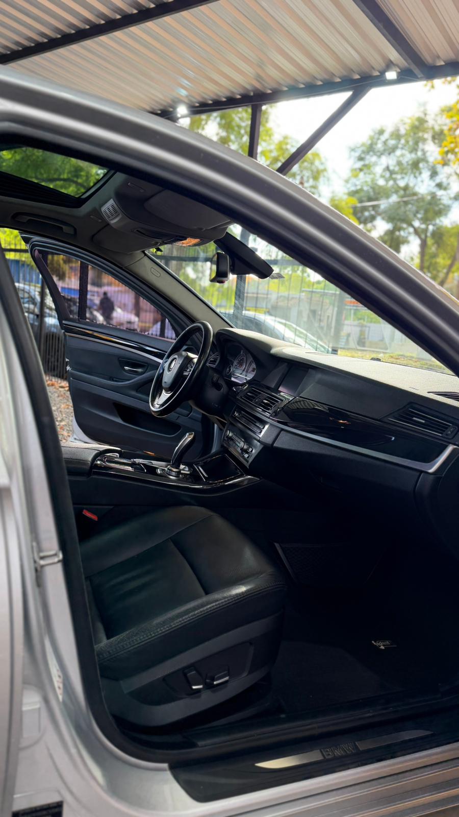 Bmw 528i foto 10
