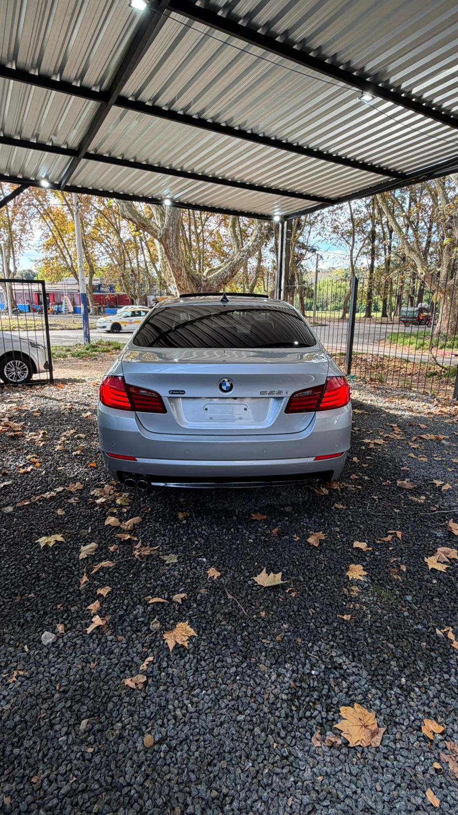 Bmw 528i foto 3