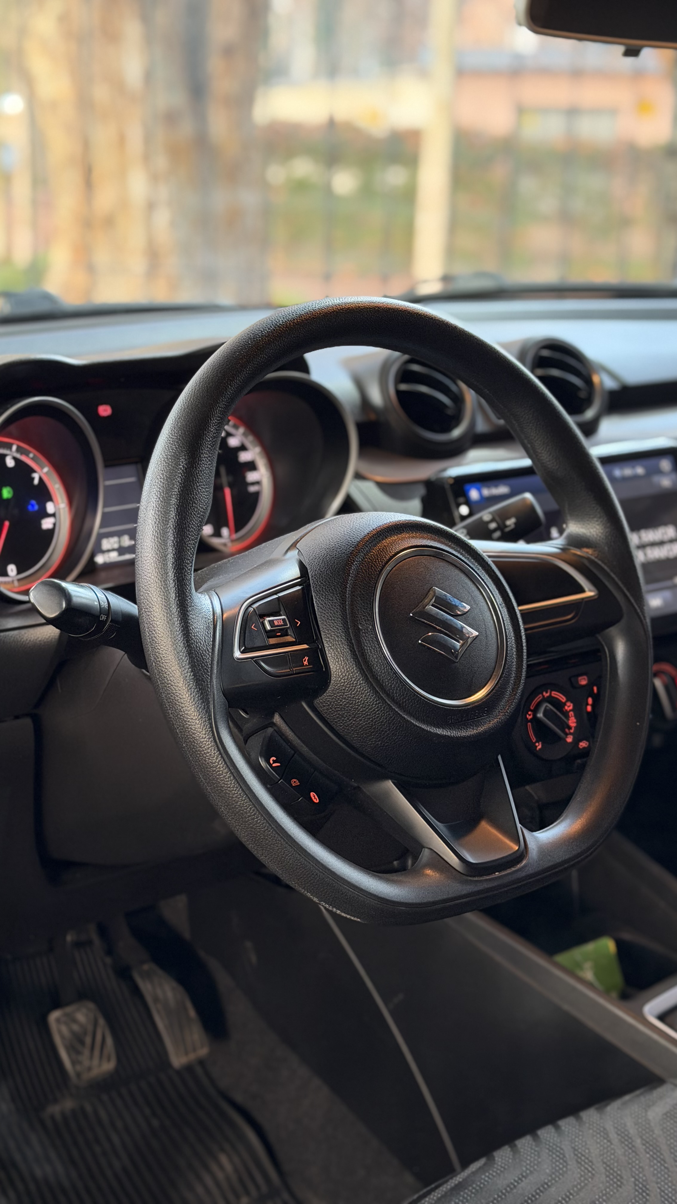 Suzuki Swift foto 9