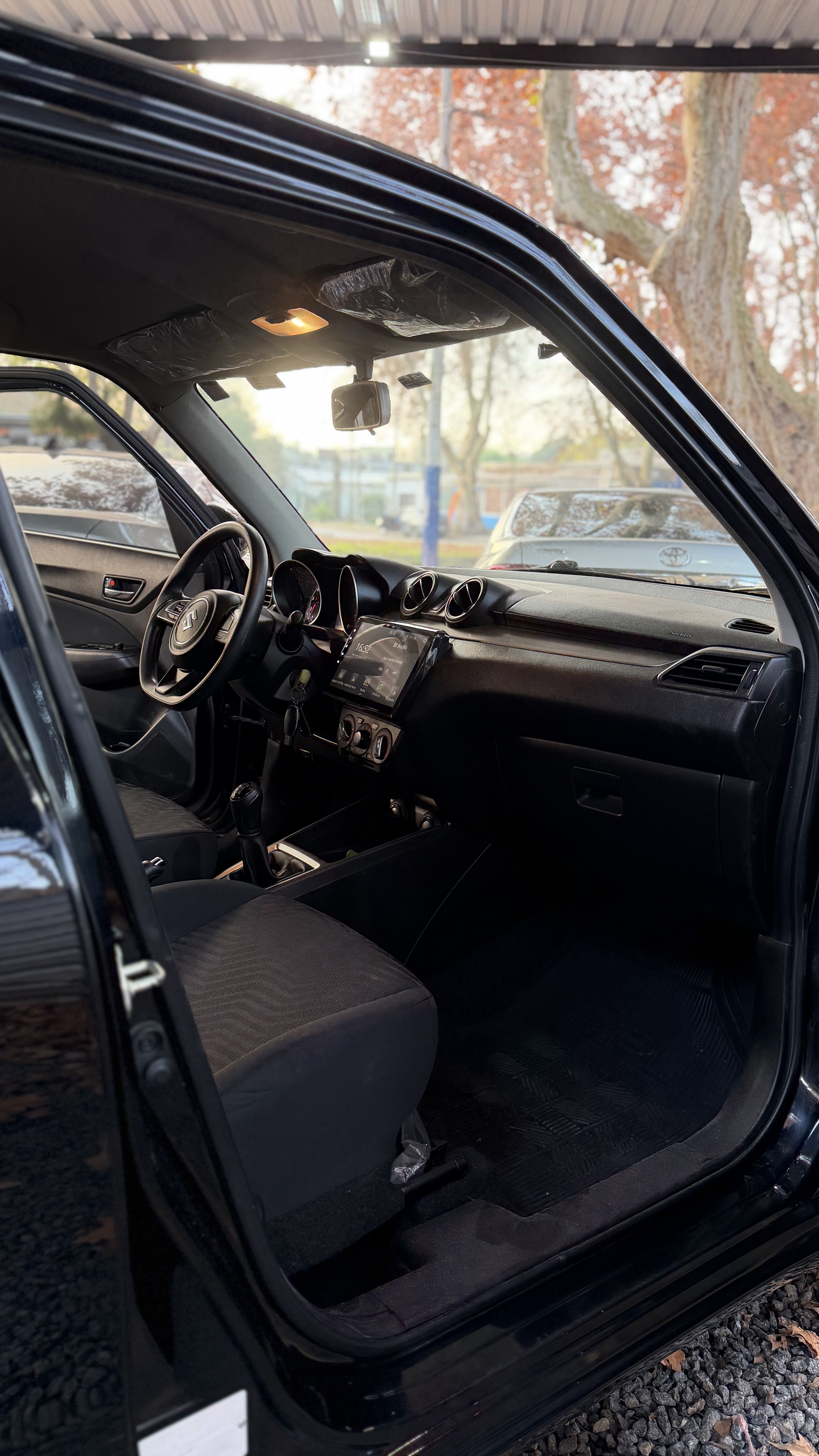Suzuki Swift foto 10