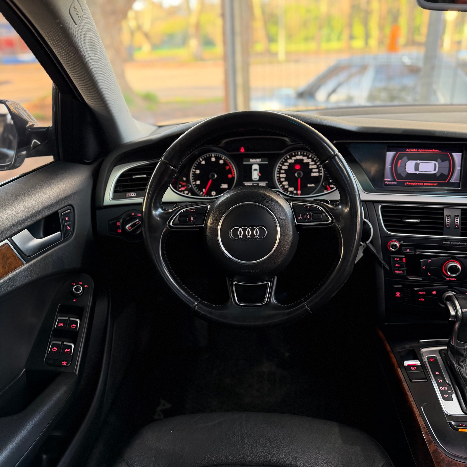 Audi A4 foto 11