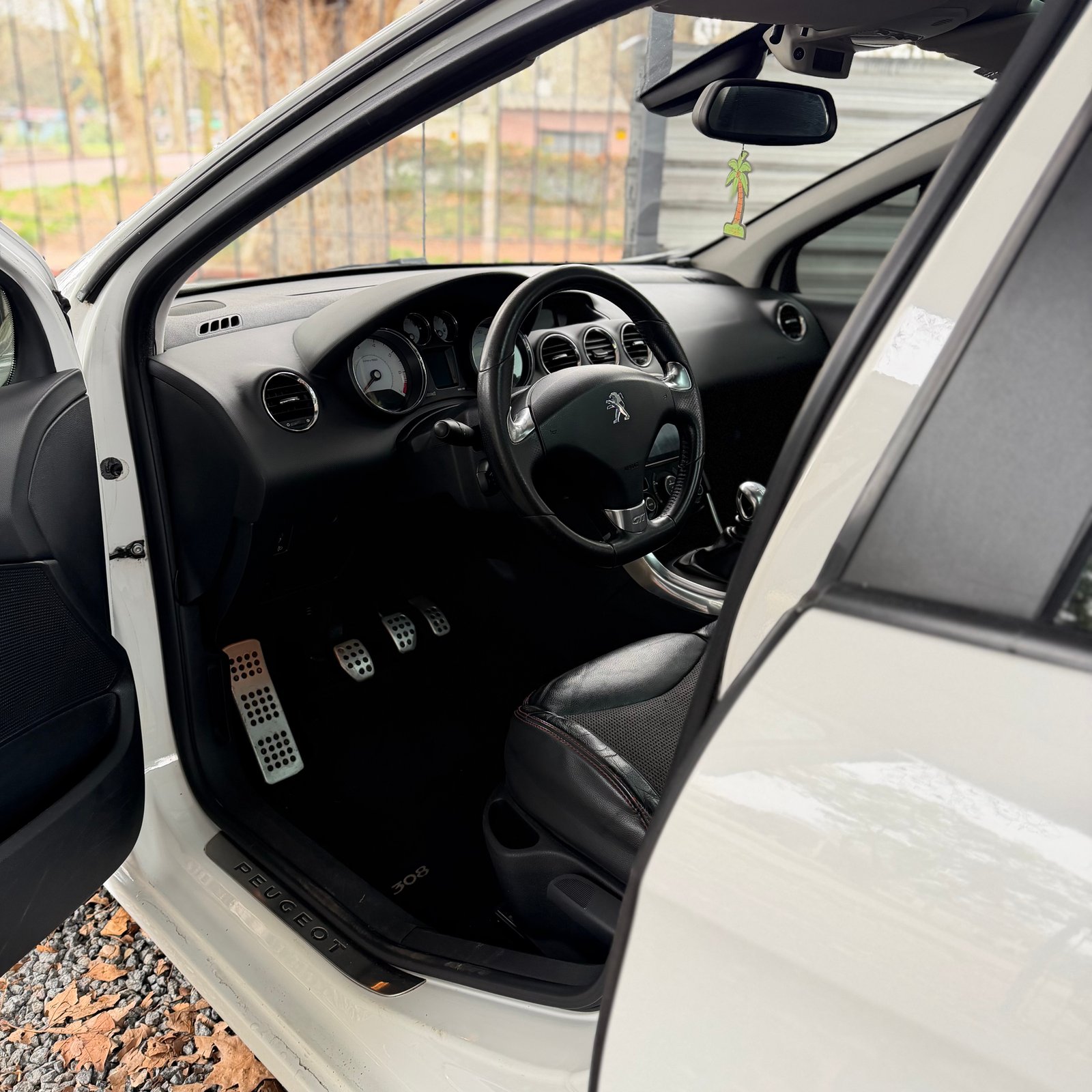Peugeot 308 foto 9
