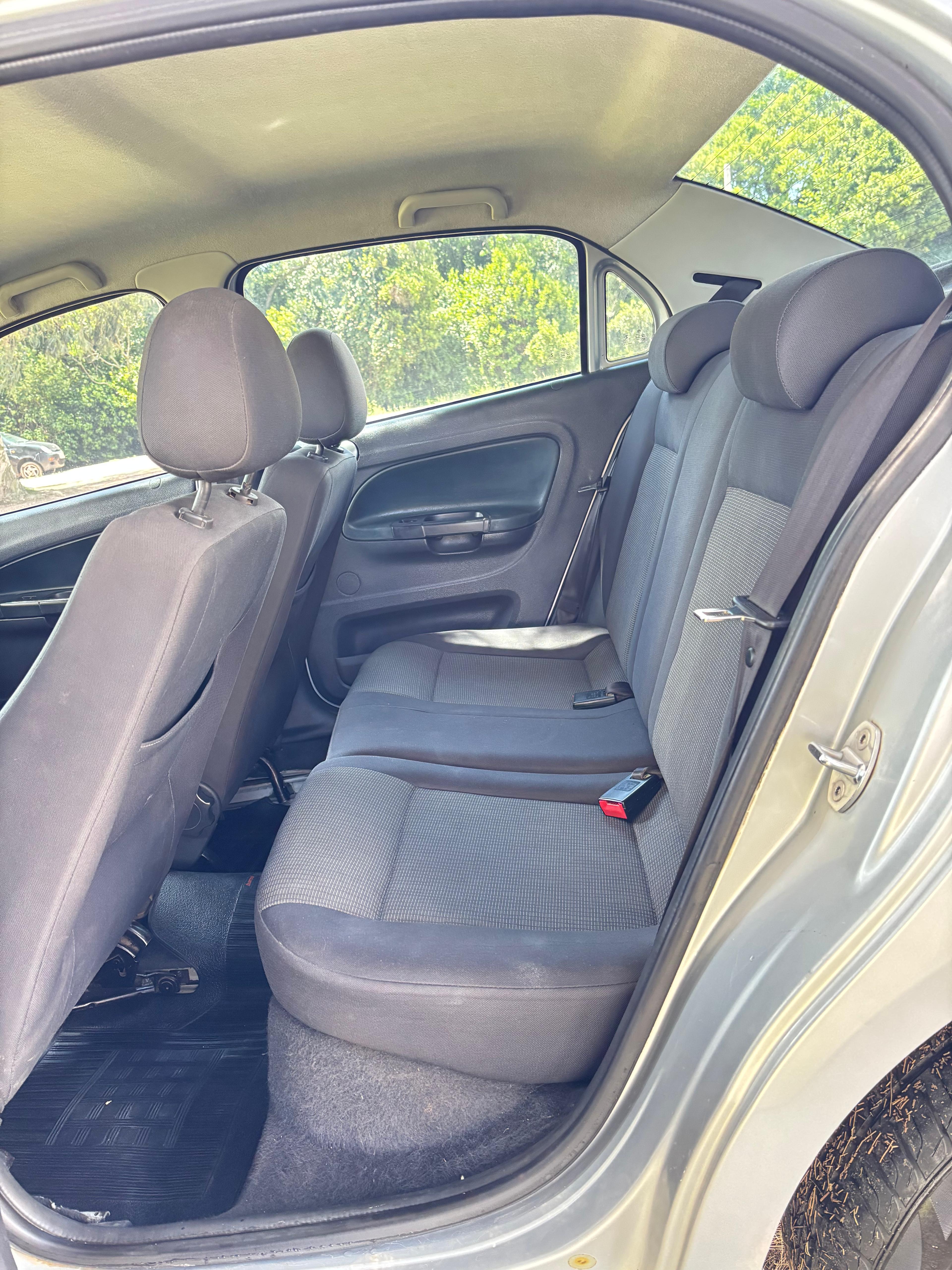Volkswagen Gol foto 5